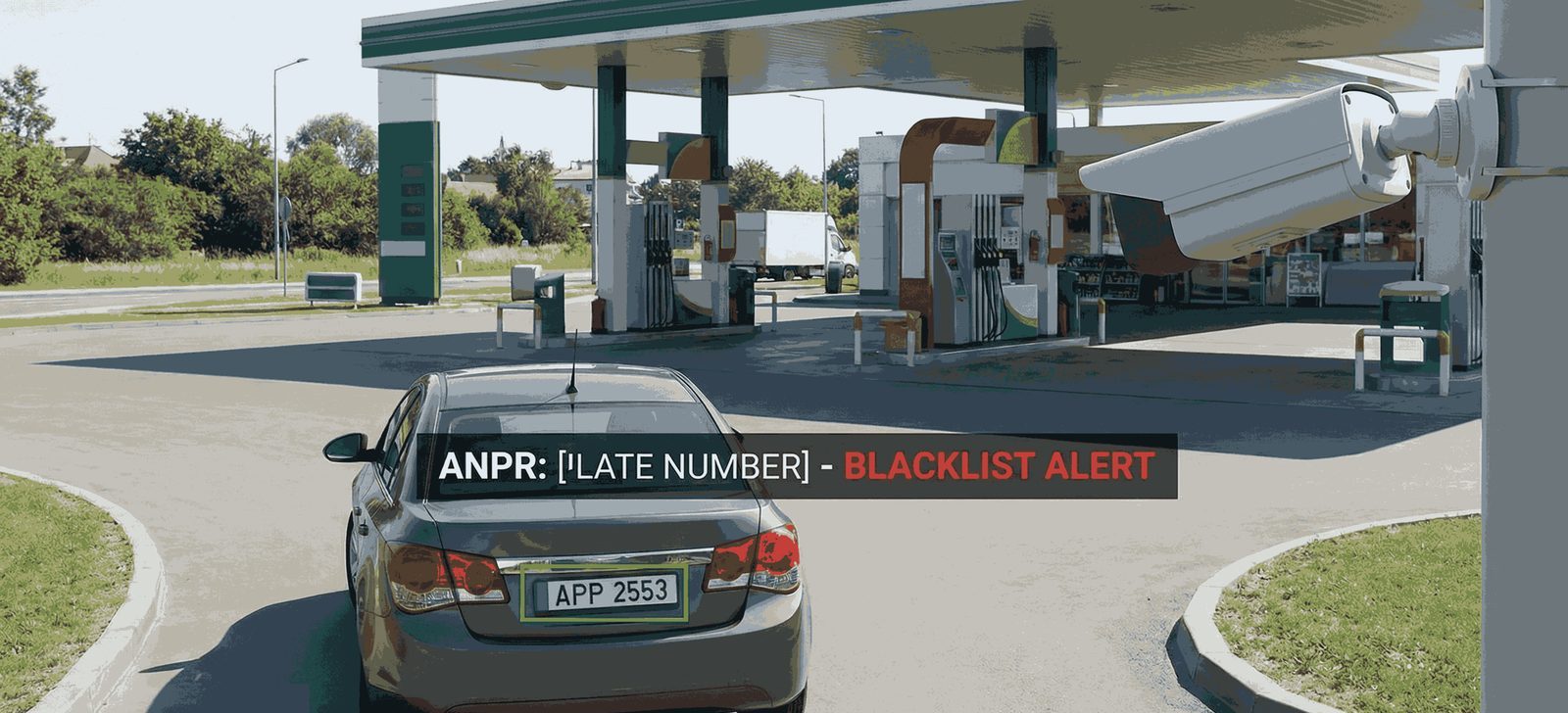 Cámara de reconocimiento de placas en la entrada de una gasolinera